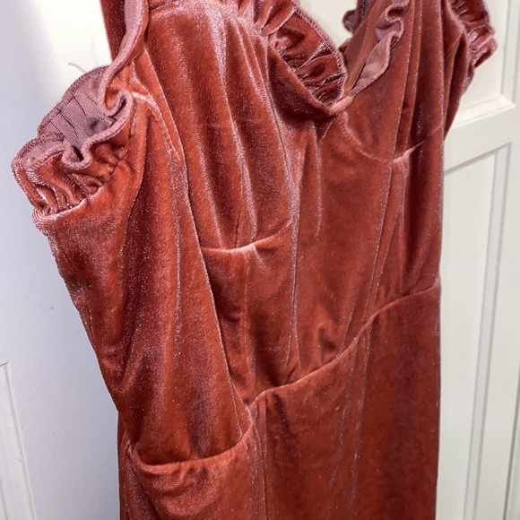 Forever 21 Blush Pink Mini Velvet Dress - Picture 12 of 13